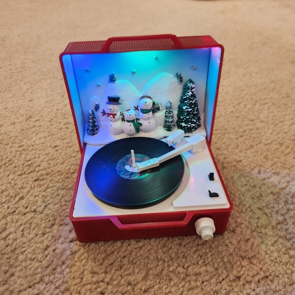 Musical Holiday Decor Box Snowman Record Works - Picture 1 of 6